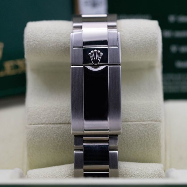 Rolex GMT Master II 116710 LN Image 5